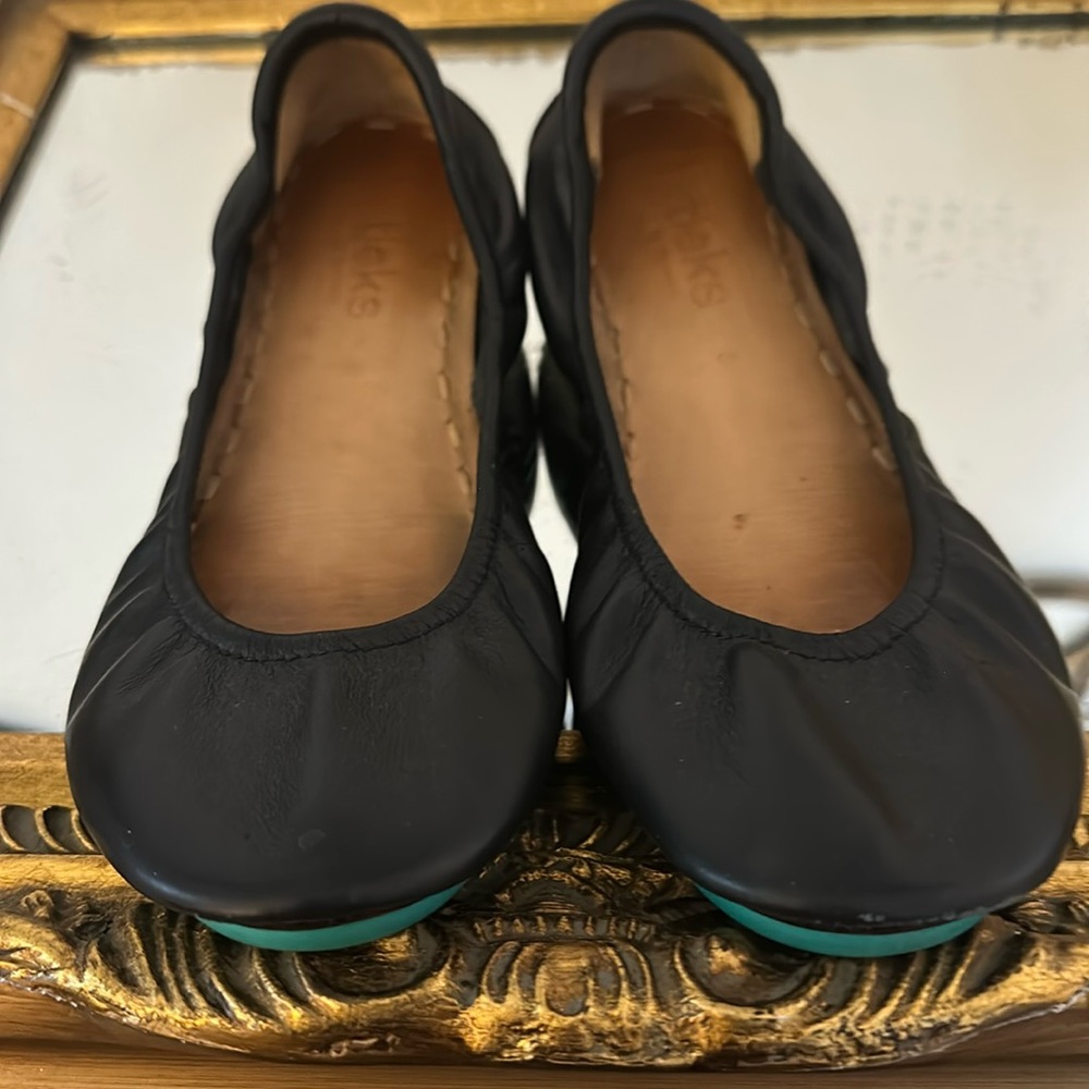 Tieks beautiful black shoes